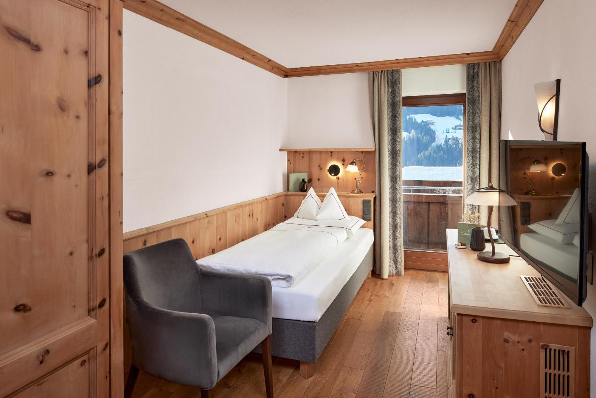 Der Boeglerhof - Pure Nature Spa Resort Alpbach Exteriör bild